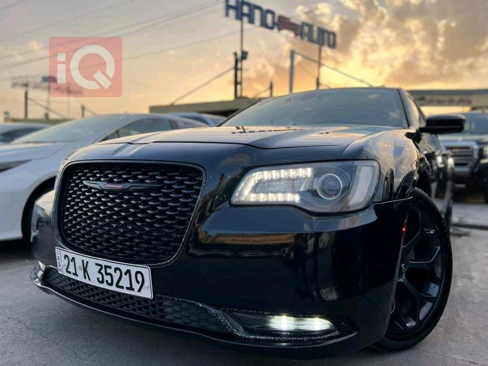 كرايسلر 300